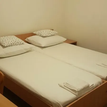 Radun Guest house *