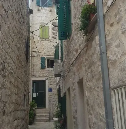 Radun * Split